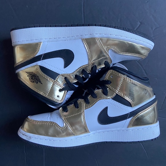 Air Jordan 1 Mid SE GS 'Metallic Gold' - Picture 2 of 4
